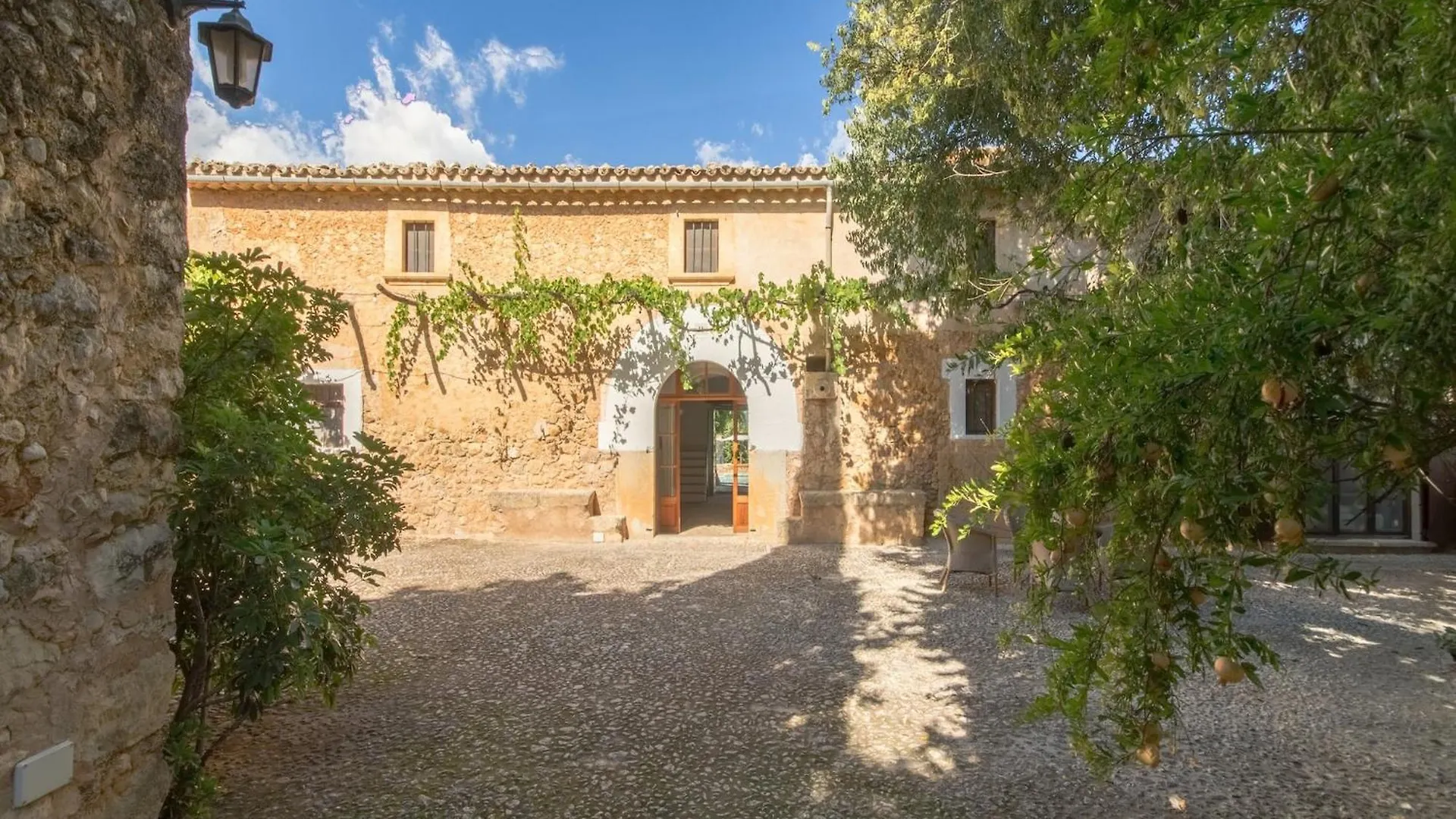 בוחר Charming Country House For 8 Adults בית נופש