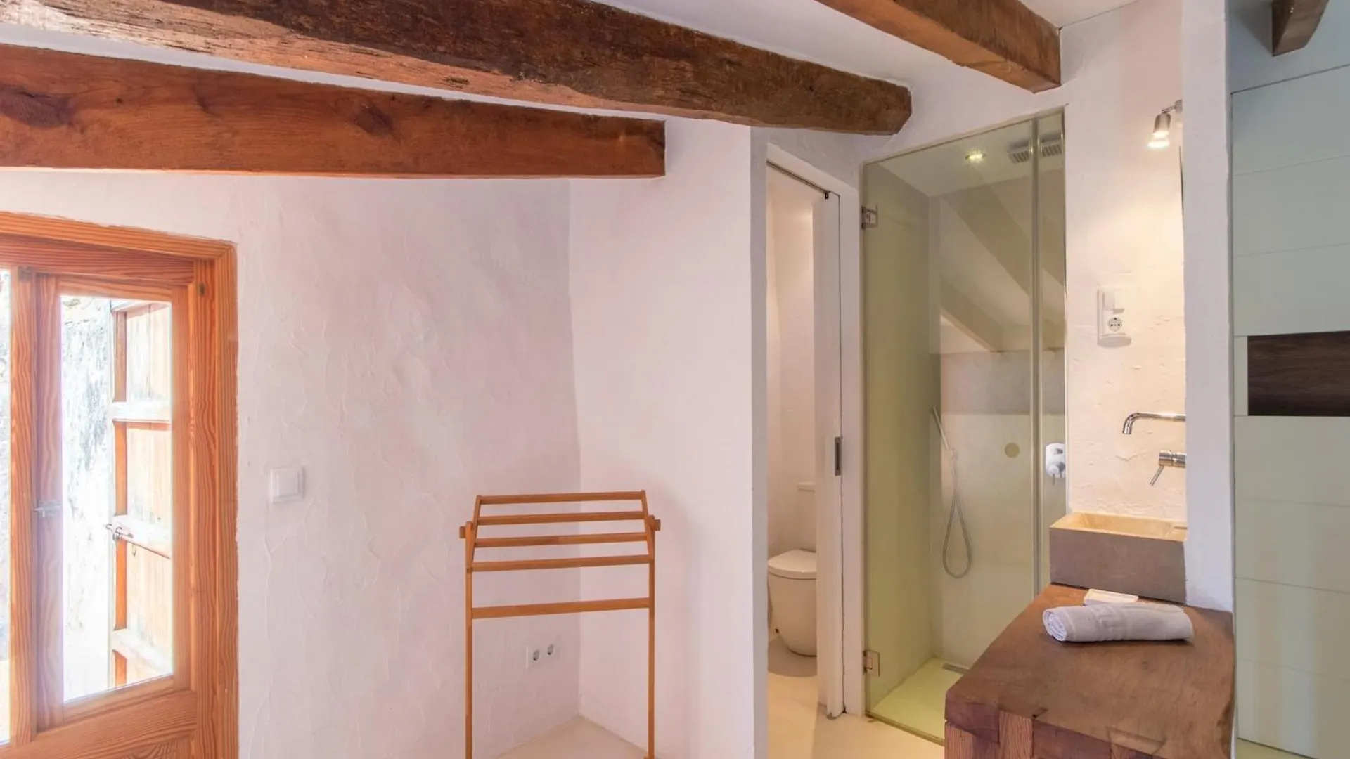 בוחר Charming Country House For 8 Adults בית נופש